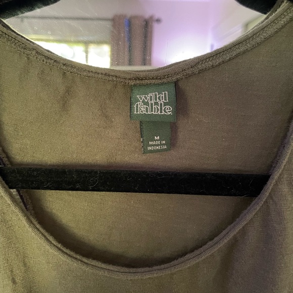 Olive green racerback tank top - Picture 2 of 5